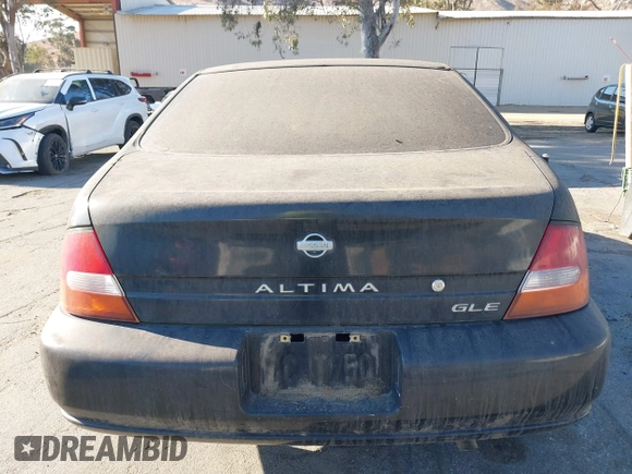 1998 Nissan Altima XE with VIN 1N4DL01D0WC237630, listed as a IAAI auction lot 41297277 with 101,965 mi miles. Bid and sale history available at carsss.com. Image 16.