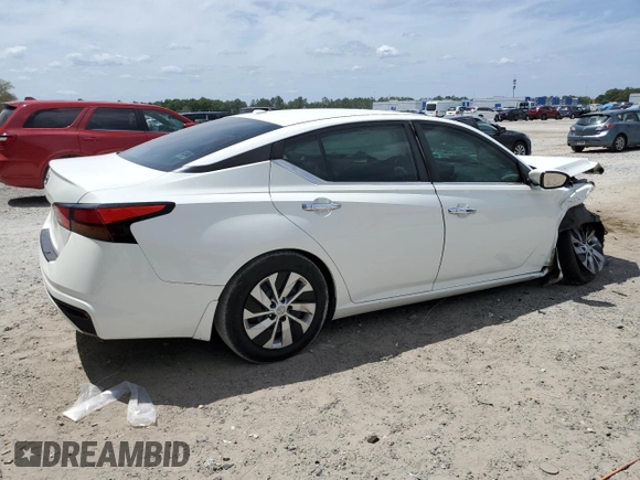 2020 Nissan Altima S z VIN 1N4BL4BV4LN300766, wystawiony jako Copart lot #55230435 z przebiegiem 84 042 mil mil oraz Nie do naprawy • Non repairable. Historia ofert i sprzedaży dostępna na DreamBid. Obrazek 3.