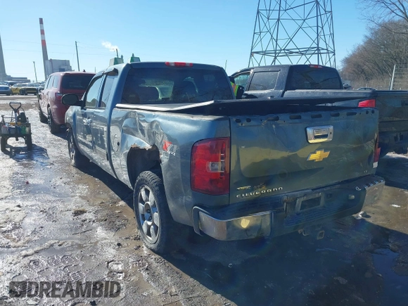 2007 Chevrolet Silverado 1500 1LT with VIN 2GCEK190271730595, listed as a IAAI auction lot 41428654 with 234,022 mi miles and . Bid and sale history available at DreamBid. Image 3.