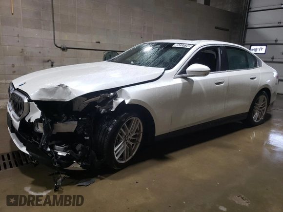 2024 BMW 5 Series 530i xDrive with VIN WBA53FJ03RCS08607, listed as a Copart auction lot 85313734 with 20,270 mi miles and Salvage Title. Bid and sale history available at carsss.com. Image 1.