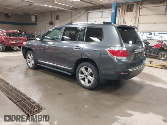 2013 Toyota Highlander Limited z VIN 5TDDK3EH1DS271468, wystawiony jako IAAI lot #42147451 z przebiegiem 98 139 mil mil oraz . Historia ofert i sprzedaży dostępna na DreamBid. Obrazek 3.