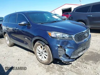 2019 Kia Sorento LX with VIN 5XYPG4A3XKG523100, listed as a IAAI auction lot 41814743 with 138,767 mi miles and . Bid and sale history available at carsss.com. Image 1.
