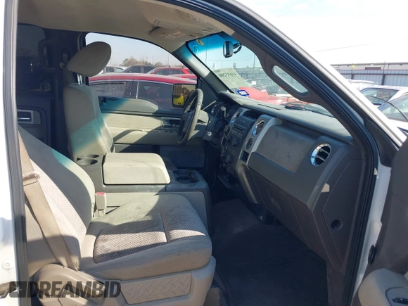 2009 Ford F-150 XL with VIN 1FTPW12V39KA70475, listed as a IAAI auction lot 41695200 with 249,666 mi miles. Bid and sale history available at carsss.com. Image 5.