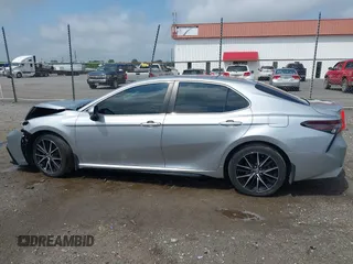 2021 Toyota Camry SE Nightshade with VIN 4T1T11AK3MU542610, listed as a IAAI auction lot 39350024 with 71,086 mi miles and . Bid and sale history available at DreamBid. Image 14.