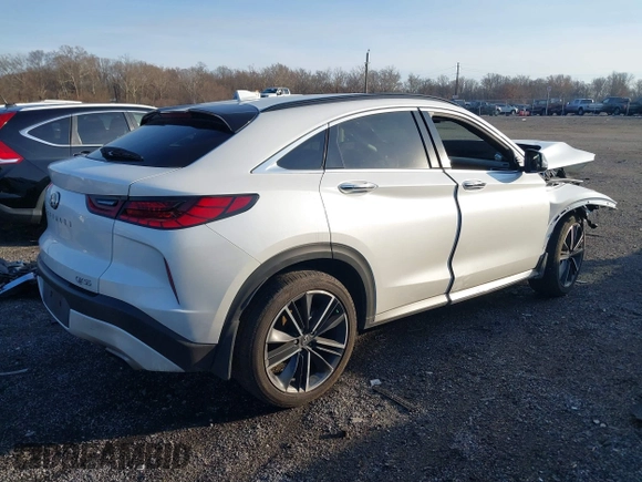 2023 Infiniti QX55 Luxe z VIN 3PCAJ5JR4PF122349, wystawiony jako IAAI lot #40942246 z przebiegiem 12 604 mil mil oraz . Historia ofert i sprzedaży dostępna na DreamBid. Obrazek 4.