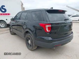 2016 Ford Police Interceptor Utility z VIN 1FM5K8AR4GGA78659, wystawiony jako IAAI lot #42298126 z przebiegiem 72 251 mil mil oraz . Historia ofert i sprzedaży dostępna na DreamBid. Obrazek 3.