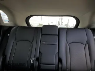 2020 Lexus RX 350 z VIN 2T2AZMAA0LC174391, wystawiony jako Copart lot #49818535 z przebiegiem 126 867 mil mil oraz Szkoda całkowita • Salvage title. Historia ofert i sprzedaży dostępna na DreamBid. Obrazek 10.