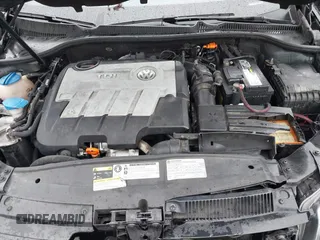 2013 Volkswagen Golf TDI with VIN WVWDM7AJ7DW126462, listed as a IAAI auction lot 41713250 with 116,684 mi miles and . Bid and sale history available at DreamBid. Image 10.