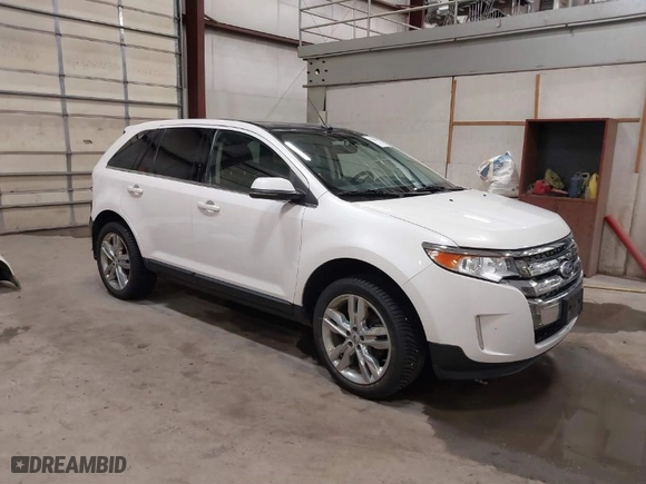 2013 Ford Edge Limited with VIN 2FMDK4KC0DBB45761, listed as a IAAI auction lot 41786640 with 119,522 mi miles. Bid and sale history available at carsss.com. Image 1.