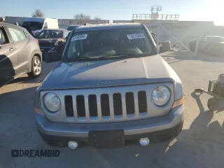2017 Jeep Patriot 75th Anniversary with VIN 1C4NJRBB0HD122108, listed as a Copart auction lot 83192684 with 171,270 mi miles and Salvage Title. Bid and sale history available at carsss.com. Image 5.