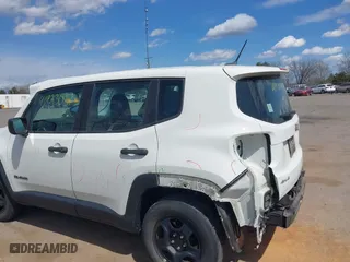 2017 Jeep Renegade Sport with VIN ZACCJBAB5HPF98730, listed as a IAAI auction lot 41923087 with 74,306 mi miles. Bid and sale history available at carsss.com. Image 6.