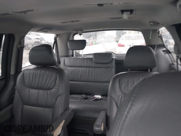 2007 Honda Odyssey EX-L with VIN 5FNRL38647B413026, listed as a IAAI auction lot 41824641 with 221,480 mi miles. Bid and sale history available at carsss.com. Image 8.
