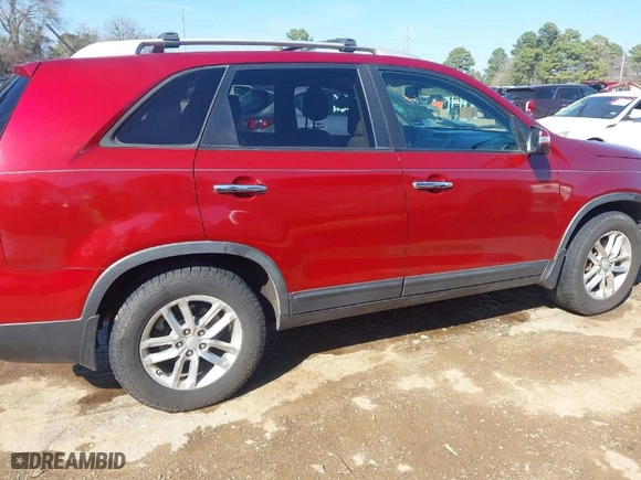 2014 Kia Sorento LX with VIN 5XYKT3A61EG528538, listed as a IAAI auction lot 41676731 with NaN miles. Bid and sale history available at carsss.com. Image 13.