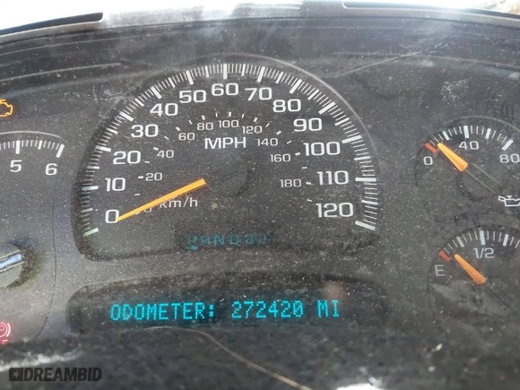 2004 Chevrolet Silverado 1500 LS with VIN 2GCEC19V841218120, listed as a IAAI auction lot 41812918 with 272,420 mi miles. Bid and sale history available at carsss.com. Image 7.