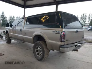 2002 Ford Super Duty F-250 XL with VIN 1FTNW21F92EB00672, listed as a IAAI auction lot 41699748 with 134,137 mi miles. Bid and sale history available at carsss.com. Image 3.