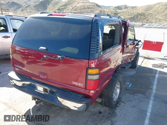 2006 GMC Yukon XL SLT with VIN 1GKFK16Z86J117882, listed as a IAAI auction lot 41825678 with 189,661 mi miles. Bid and sale history available at carsss.com. Image 4.
