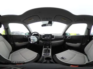 2024 Hyundai Venue Limited with VIN KMHRC8A30RU300497, listed as a IAAI auction lot 41732907 with 8,104 mi miles and . Bid and sale history available at DreamBid. Image 18.