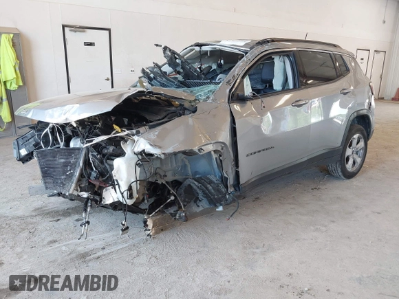 2019 Jeep Compass Latitude с VIN 3C4NJDBB1KT622637, выставлен на аукционе IAAI как лот 42567584 с пробегом Не указан миль и . История ставок и продаж доступна на DreamBid. Изображение 2.