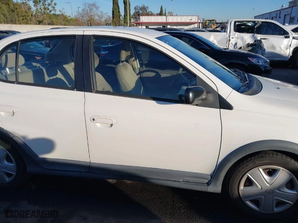 2003 Toyota ECHO with VIN JTDBT123330272981, listed as a IAAI auction lot 41420218 with NaN miles. Bid and sale history available at carsss.com. Image 14.