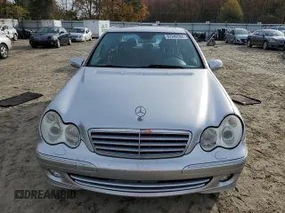 2007 Mercedes-Benz C 350 Sport z VIN WDBRF56H57F903587, wystawiony jako Copart lot #82340594 z przebiegiem 164 125 mil mil oraz Szkoda całkowita • Salvage title. Historia ofert i sprzedaży dostępna na DreamBid. Obrazek 5.