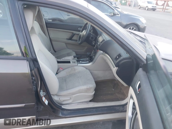 2008 Subaru Outback z VIN 4S4BP60C387323183, wystawiony jako IAAI lot #42757589 z przebiegiem 177 452 mil mil oraz . Historia ofert i sprzedaży dostępna na DreamBid. Obrazek 5.