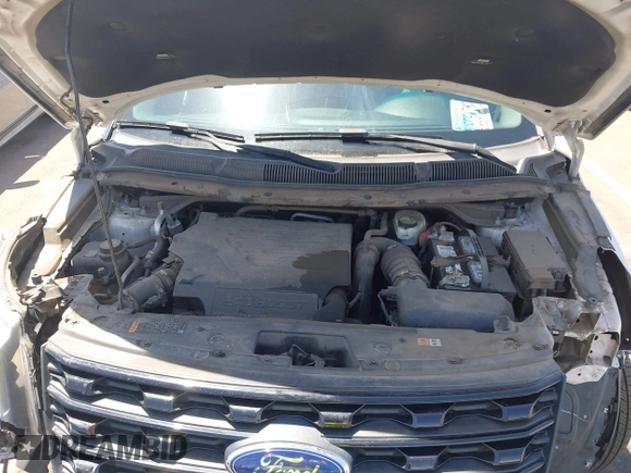 2017 Ford Explorer Sport z VIN 1FM5K8GT6HGA43481, wystawiony jako IAAI lot #42159456 z przebiegiem 86 010 mil mil oraz . Historia ofert i sprzedaży dostępna na DreamBid. Obrazek 10.