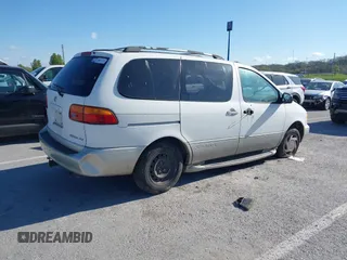 2000 Toyota Sienna LE with VIN 4T3ZF13C2YU171440, listed as a IAAI auction lot 42045373 with 1 mi miles. Bid and sale history available at carsss.com. Image 4.