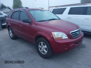 2008 Kia Sorento LX z VIN KNDJD735485838927, wystawiony jako IAAI lot #41918242 z przebiegiem 178 738 mil mil oraz . Historia ofert i sprzedaży dostępna na DreamBid. Obrazek 1.