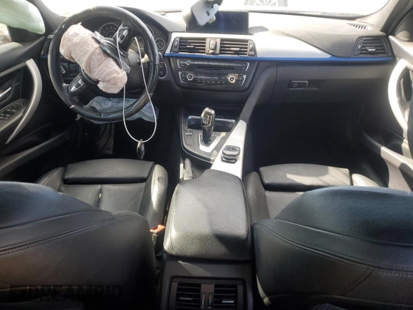 2015 BMW 3 Series 335i xDrive z VIN WBA3B9G54FNR93430, wystawiony jako Copart lot #47087465 z przebiegiem 89 414 mil mil oraz Szkoda całkowita • Salvage title. Historia ofert i sprzedaży dostępna na DreamBid. Obrazek 8.