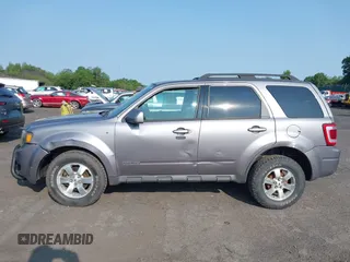 2008 Ford Escape Limited with VIN 1FMCU94138KE03023, listed as a IAAI auction lot 42393358 with 175,890 mi miles and . Bid and sale history available at DreamBid. Image 14.