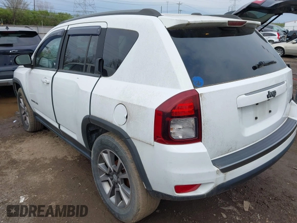 2016 Jeep Compass Sport z VIN 1C4NJCBA6GD775075, wystawiony jako IAAI lot #41995338 z przebiegiem 105 000 mil mil oraz . Historia ofert i sprzedaży dostępna na DreamBid. Obrazek 3.