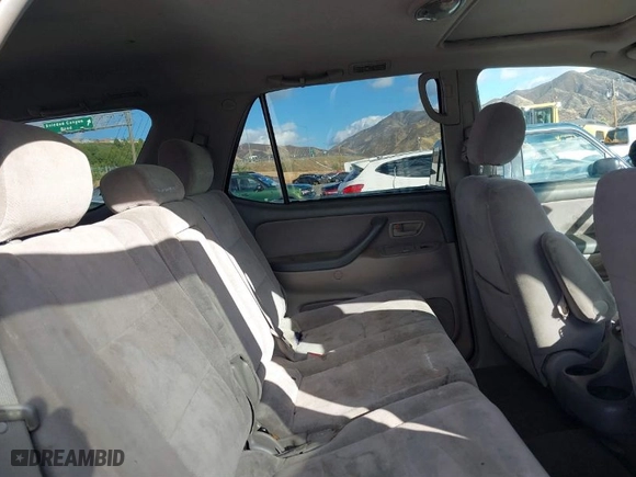 2007 Toyota Sequoia SR5 with VIN 5TDZT34A47S288132, listed as a IAAI auction lot 41593868 with 101,087 mi miles. Bid and sale history available at carsss.com. Image 8.
