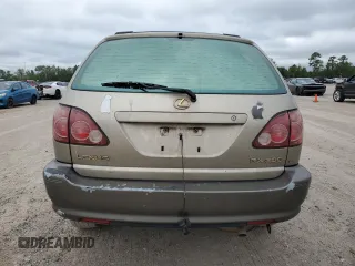 2000 Lexus RX 300 with VIN JT6GF10U2Y0062878, listed as a Copart auction lot 70833424 with 211,385 mi miles and Salvage Title. Bid and sale history available at carsss.com. Image 6.