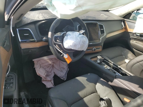 2024 Volvo XC90 Plus Bright Theme with VIN YV4L12PEXR1236571, listed as a Copart auction lot 74914254 with 4,165 mi miles and Salvage Title. Bid and sale history available at DreamBid. Image 8.