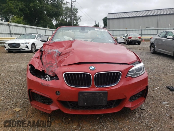 2017 BMW M2 z VIN WBA2L1C38HV668670, wystawiony jako Copart lot #72202604 z przebiegiem 59 731 mil mil oraz Szkoda całkowita • Salvage title. Historia ofert i sprzedaży dostępna na DreamBid. Obrazek 5.