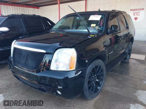 2012 GMC Yukon SLT with VIN 1GKS2CE06CR150096, listed as a IAAI auction lot 41703820 with 308,958 mi miles. Bid and sale history available at carsss.com. Image 21.