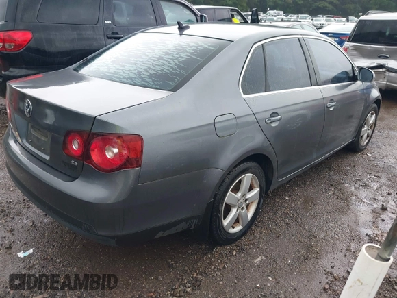 2009 Volkswagen Jetta SE с VIN 3VWRM71K59M172083, выставлен на аукционе IAAI как лот 42352537 с пробегом 168 713 миль миль и . История ставок и продаж доступна на DreamBid. Изображение 4.