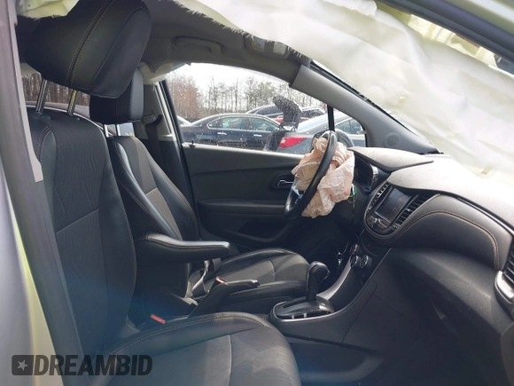 2020 Chevrolet Trax LT with VIN 3GNCJLSBXLL310309, listed as a IAAI auction lot 41893367 with 93,418 mi miles and . Bid and sale history available at DreamBid. Image 5.