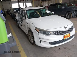 2016 Kia Optima EX z VIN 5XXGU4L37GG031948, wystawiony jako IAAI lot #42019534 z przebiegiem 93 926 mil mil oraz . Historia ofert i sprzedaży dostępna na DreamBid. Obrazek 1.