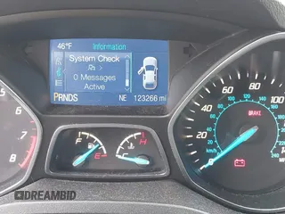 2013 Ford Escape SE z VIN 1FMCU9GX5DUD35239, wystawiony jako IAAI lot #41677245 z przebiegiem Nie podano mil oraz . Historia ofert i sprzedaży dostępna na DreamBid. Obrazek 7.