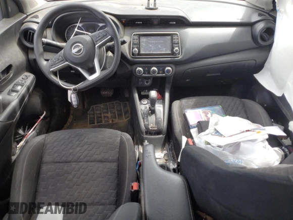 2022 Nissan Kicks S z VIN 3N1CP5BV4NL476120, wystawiony jako Copart lot #56329515 z przebiegiem 110 890 mil mil oraz Szkoda całkowita • Salvage title. Historia ofert i sprzedaży dostępna na DreamBid. Obrazek 8.