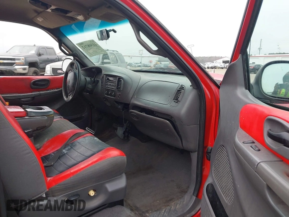 2001 Ford F-150 с VIN 2FTRF07W21CA33768, выставлен на аукционе IAAI как лот 41508712 с пробегом Не указан миль и . История ставок и продаж доступна на DreamBid. Изображение 5.