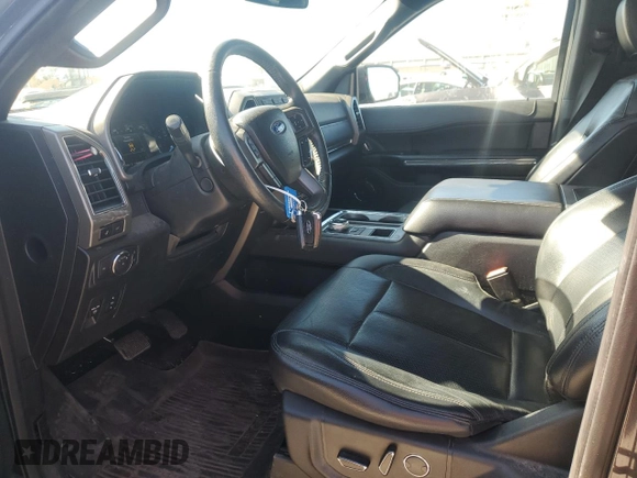 2018 Ford Expedition Max XLT with VIN 1FMJK1HT5JEA02197, listed as a Copart auction lot 45679215 with 116,573 mi miles and Salvage title. Bid and sale history available at DreamBid. Image 7.