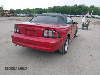 1994 Ford Mustang с VIN 1FALP4443RF186095, выставлен на аукционе IAAI как лот 42490955 с пробегом 124 482 миль миль и . История ставок и продаж доступна на DreamBid. Изображение 4.