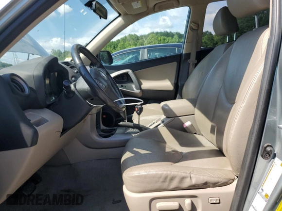 2008 Toyota RAV4 Limited with VIN JTMBD31V586085841, listed as a Copart auction lot 62519765 with 210,965 mi miles and Clean title. Bid and sale history available at DreamBid. Image 7.