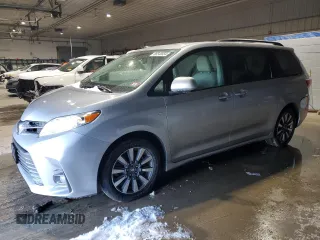 2018 Toyota Sienna XLE with VIN 5TDDZ3DC6JS193492, listed as a Copart auction lot 86548854 with 82,762 mi miles and Salvage Title. Bid and sale history available at carsss.com. Image 1.