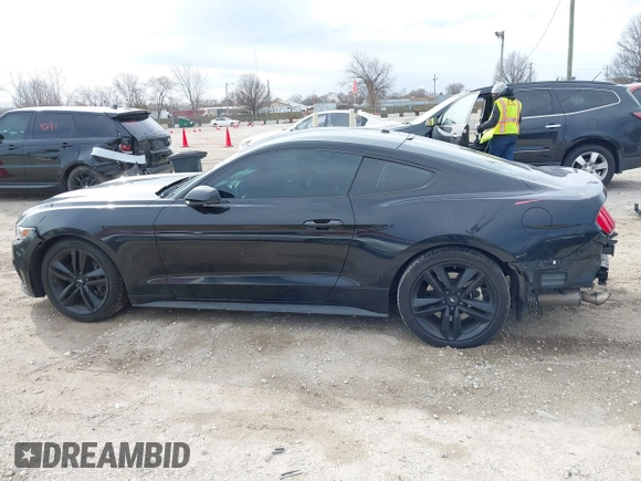 2017 Ford Mustang EcoBoost z VIN 1FA6P8TH3H5351723, wystawiony jako IAAI lot #41883990 z przebiegiem 120 520 mil mil oraz . Historia ofert i sprzedaży dostępna na DreamBid. Obrazek 15.