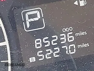 2017 Nissan Note S Plus z VIN 3N1CE2CPXHL359831, wystawiony jako IAAI lot #42395526 z przebiegiem 82 236 mil mil oraz . Historia ofert i sprzedaży dostępna na DreamBid. Obrazek 15.
