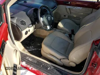 2008 Volkswagen Beetle SE with VIN 3VWRF31Y28M416018, listed as a Copart auction lot 88209925 with 90,529 mi miles and Salvage title. Bid and sale history available at DreamBid. Image 8.