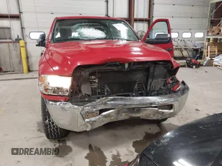 2015 Ram 2500 Tradesman with VIN 3C6UR4HJ8FG575972, listed as a IAAI auction lot 41258474 with 337,730 mi miles and . Bid and sale history available at DreamBid. Image 6.